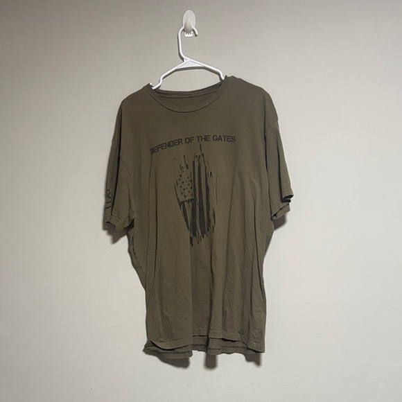 Defender of the Gates Men's Olive T-Shirt - Picture 3 of 6